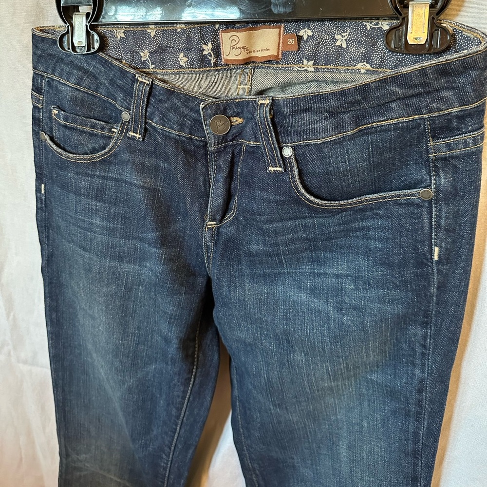Paige Crestview Blue Jeans. Size 26